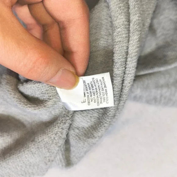 Womens Heather Gray Daisy Floral Graphic Sweatshirt Plus 1X Raglan Exposed Seam - Picture 8 of 8